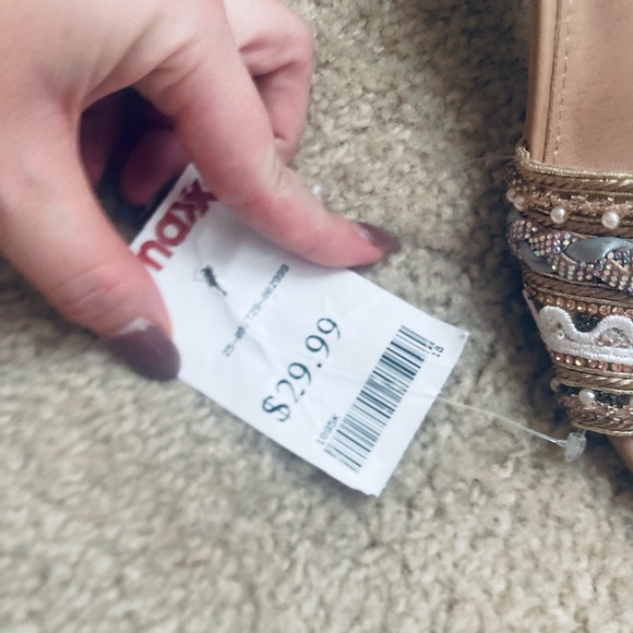 NWT Madden Girl Sandals - Picture 2 of 4